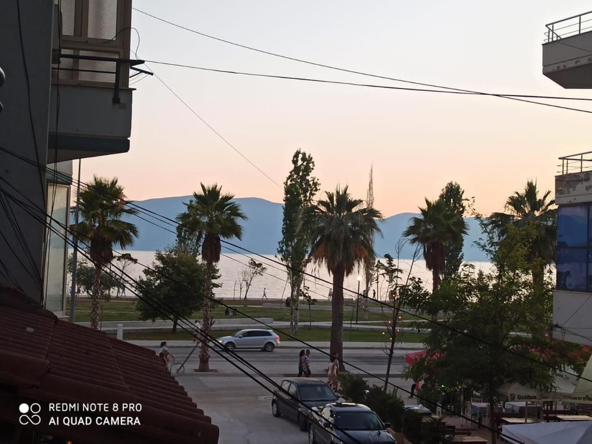 Vivi La Tua Vacanza Con L'Appartamento 1 Di Ervin! Enjoy Your Holiday With Ervin'S Apartment 1! Avlonya Dış mekan fotoğraf
